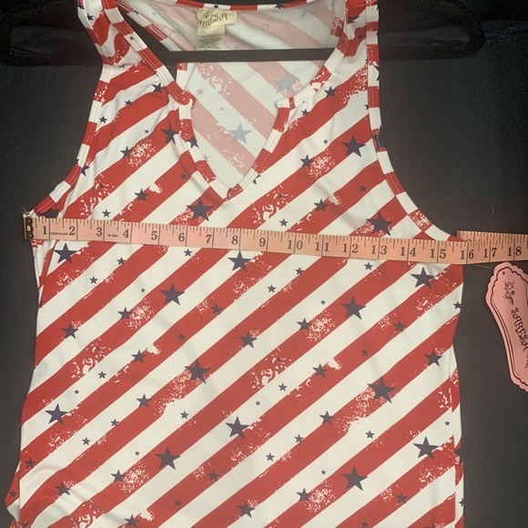 NWT Patriotic Jumpsuit/Onesie - Picture 10 of 10